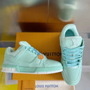 LV *Trainer