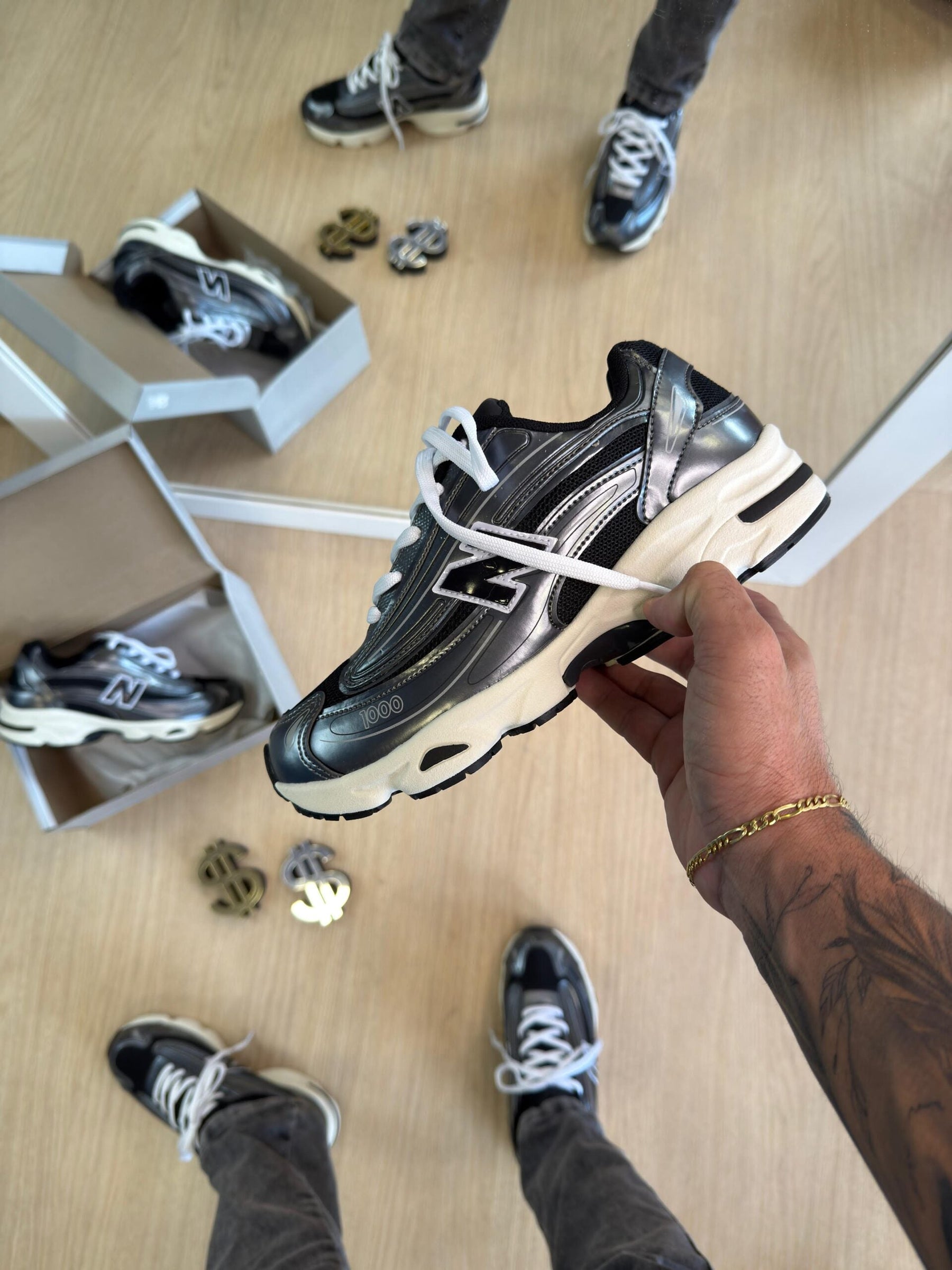 New balance 1000 Grafite Off White