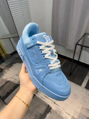 LV *Trainer - Blue2