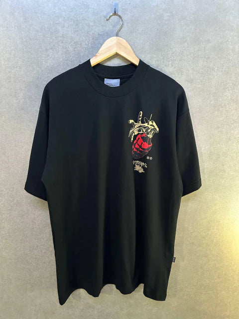 Camiseta Chronic/Thaid Granada - Preta