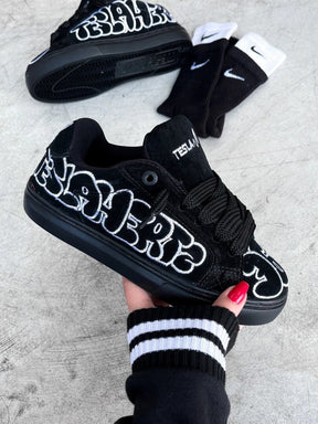 Tesla Hertz Art Grafitado Preto