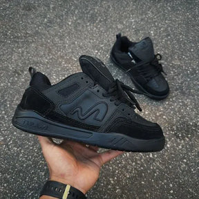 Tesla Nine All Black